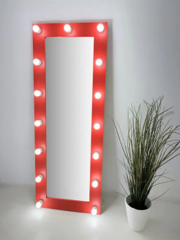 Красное гримерное зеркало с подсветкой 160х60